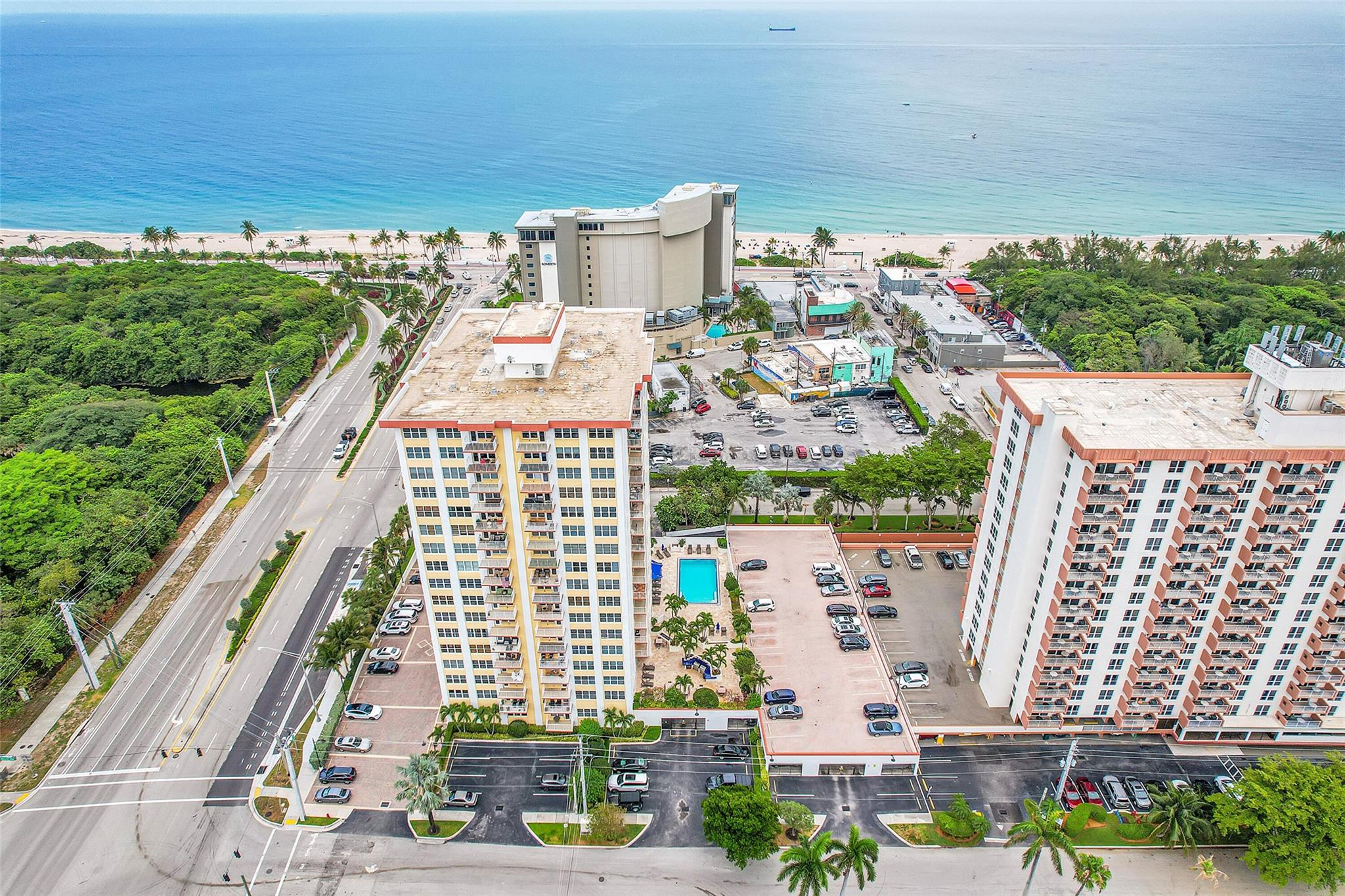 **Location, Location, Location.** Welcome to your new fully furnished studio apartment, perfectly situated near Fort Lauderdale beach. Just steps away from the Bonnet House Museum and Gardens, and easily accessibility to kayaking, cycling, and picnicking at Hugh Taylor Birch State Park. Located east of US 1, you'll be close to the Galleria mall, various plazas, dining, and shopping options. This property provides everything needed for a relaxing and convenient lifestyle, with top-notch building amenities such as a gym, sauna, BBQ area, and a beautiful pool. Ventless dryers are allowed in the unit with HOA approval. Available for both seasonal and annual rentals, with a minimum stay of 6 months and 1 day.