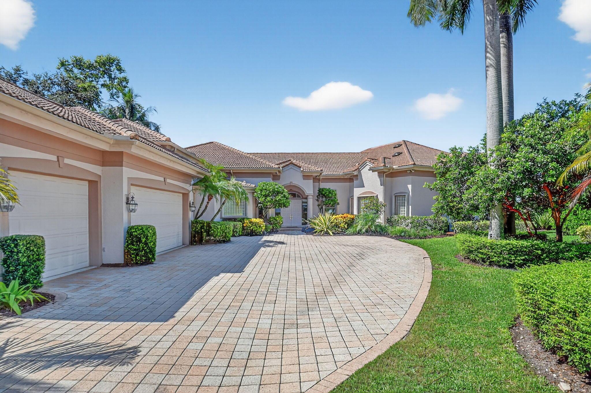 2525 Seminole Circle