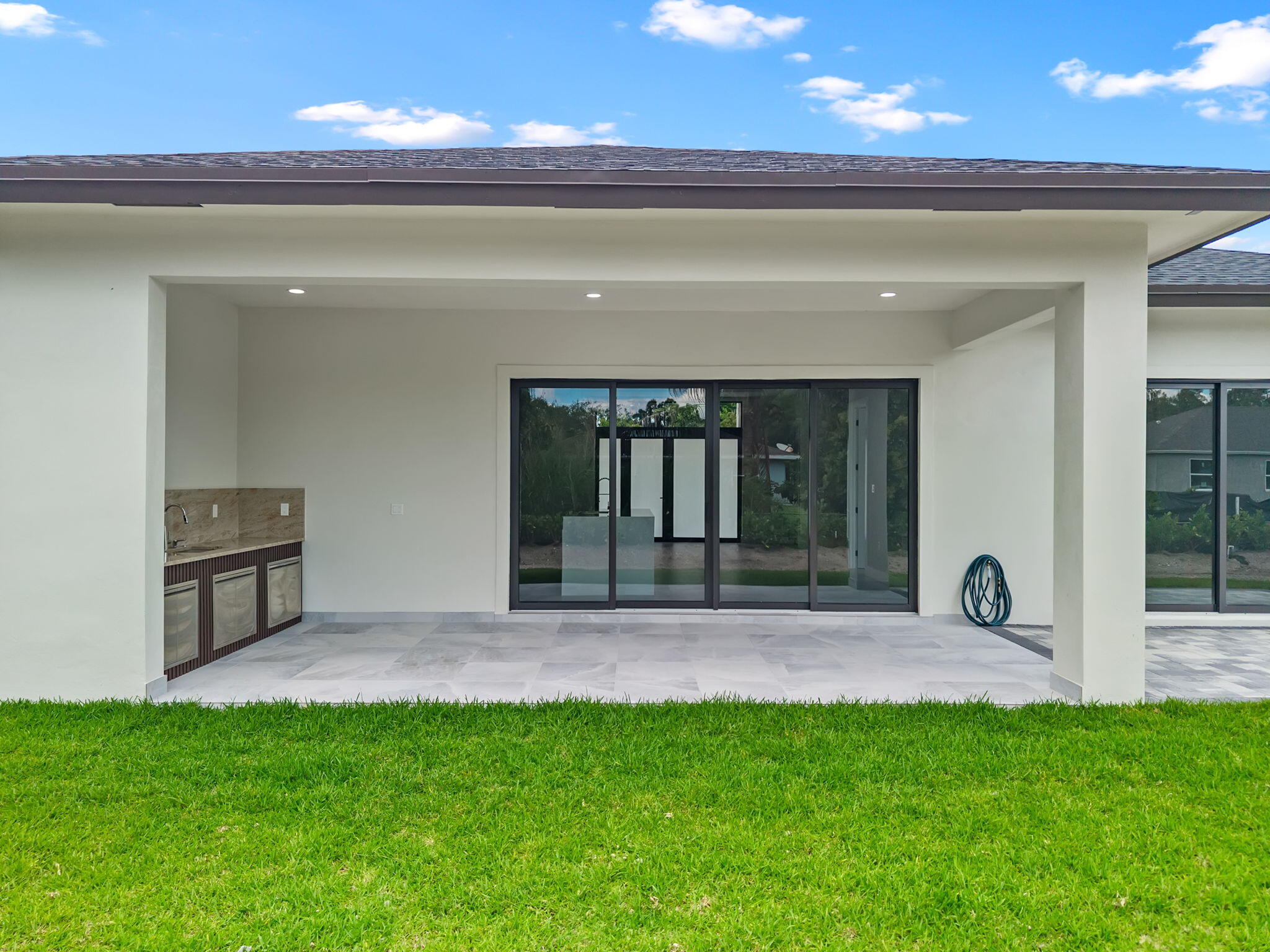 LOXAHATCHEE GROVES - Residential