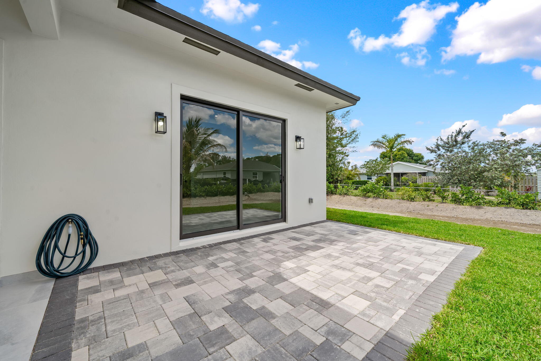 LOXAHATCHEE GROVES - Residential