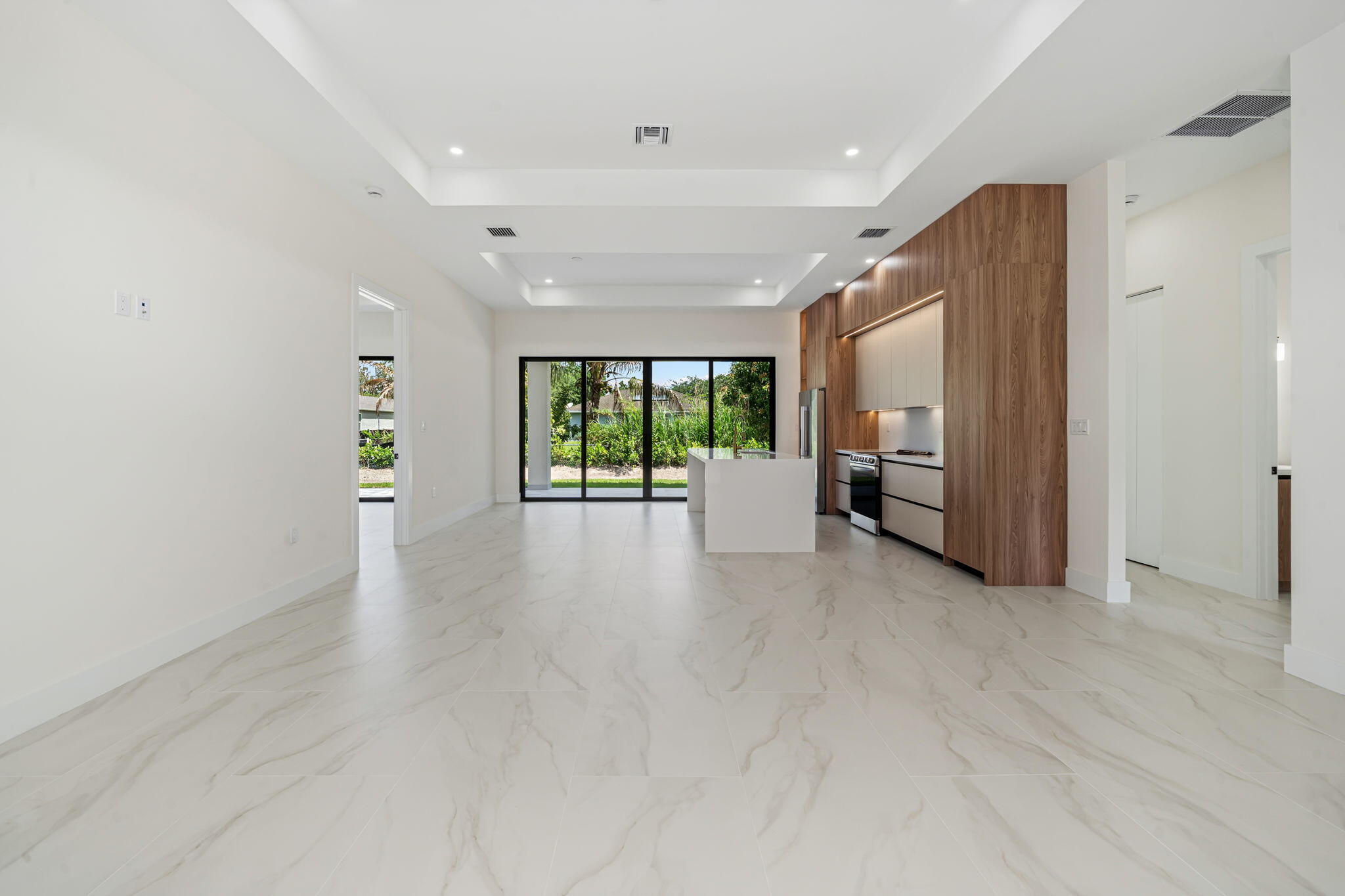 LOXAHATCHEE GROVES - Residential