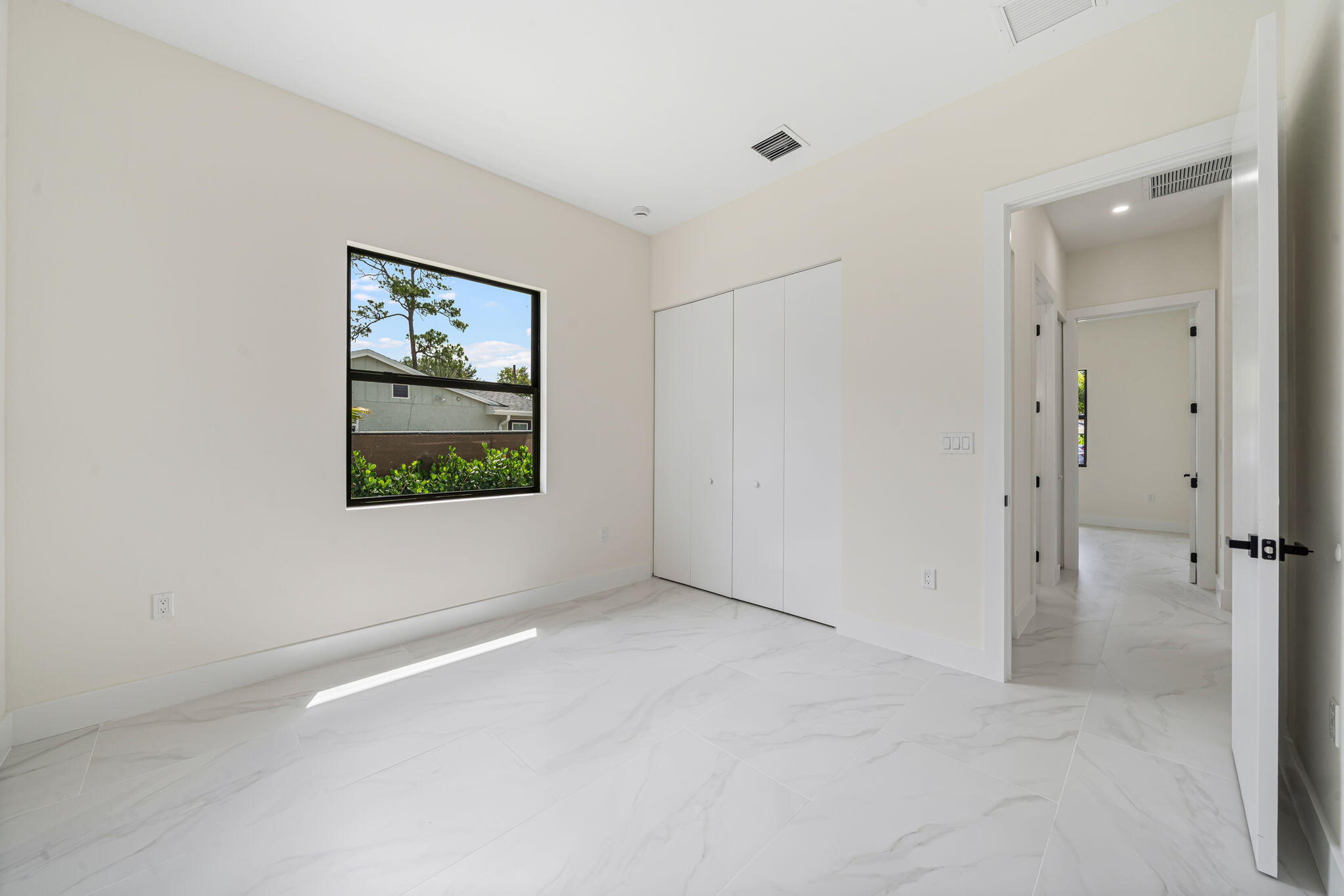 LOXAHATCHEE GROVES - Residential