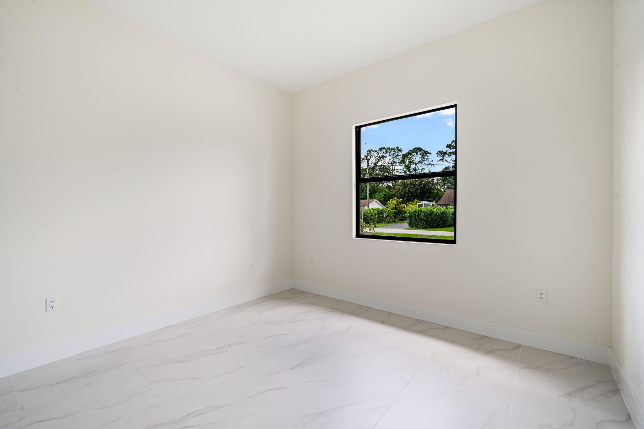 LOXAHATCHEE GROVES - Residential