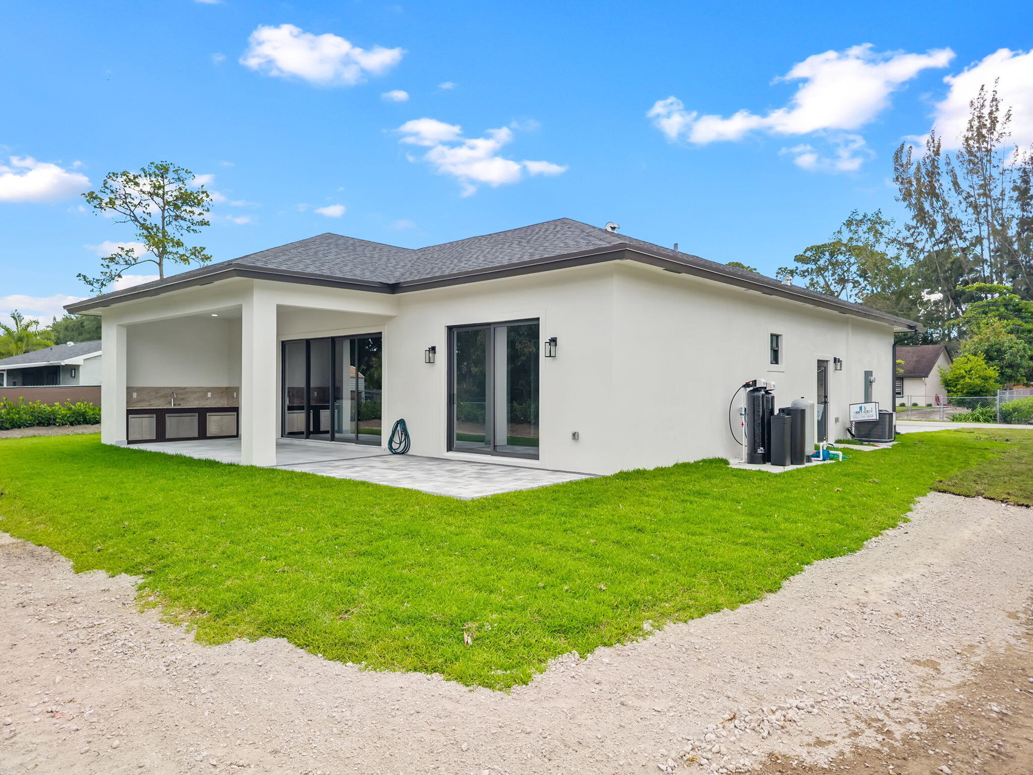 LOXAHATCHEE GROVES - Residential