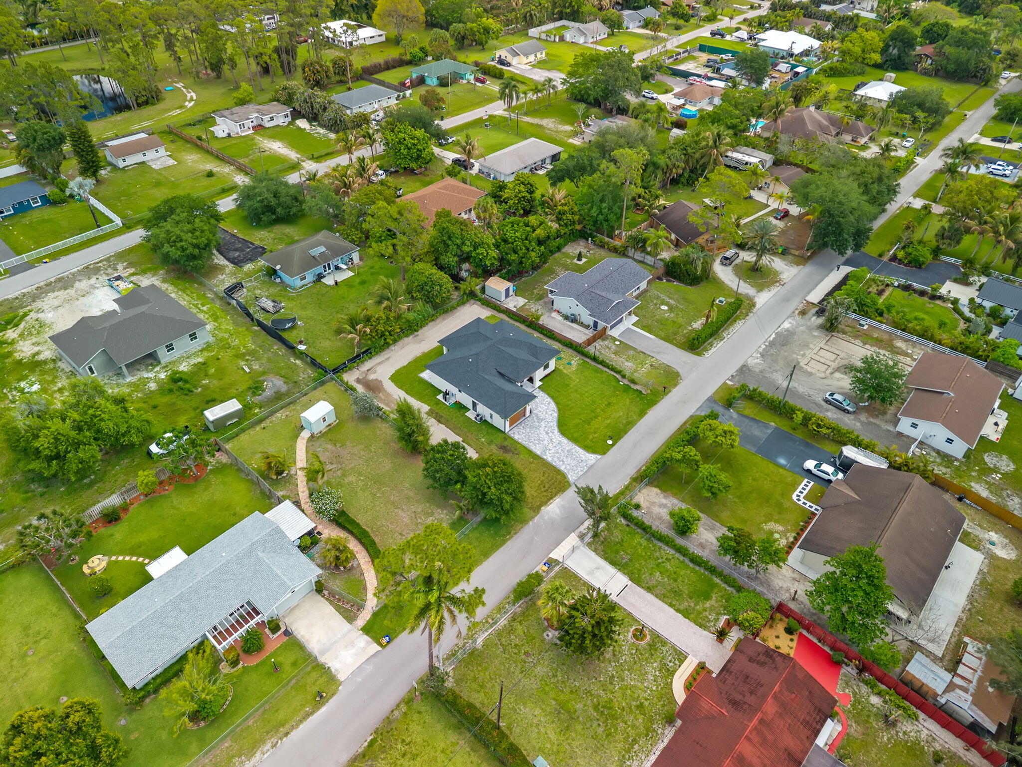 LOXAHATCHEE GROVES - Residential