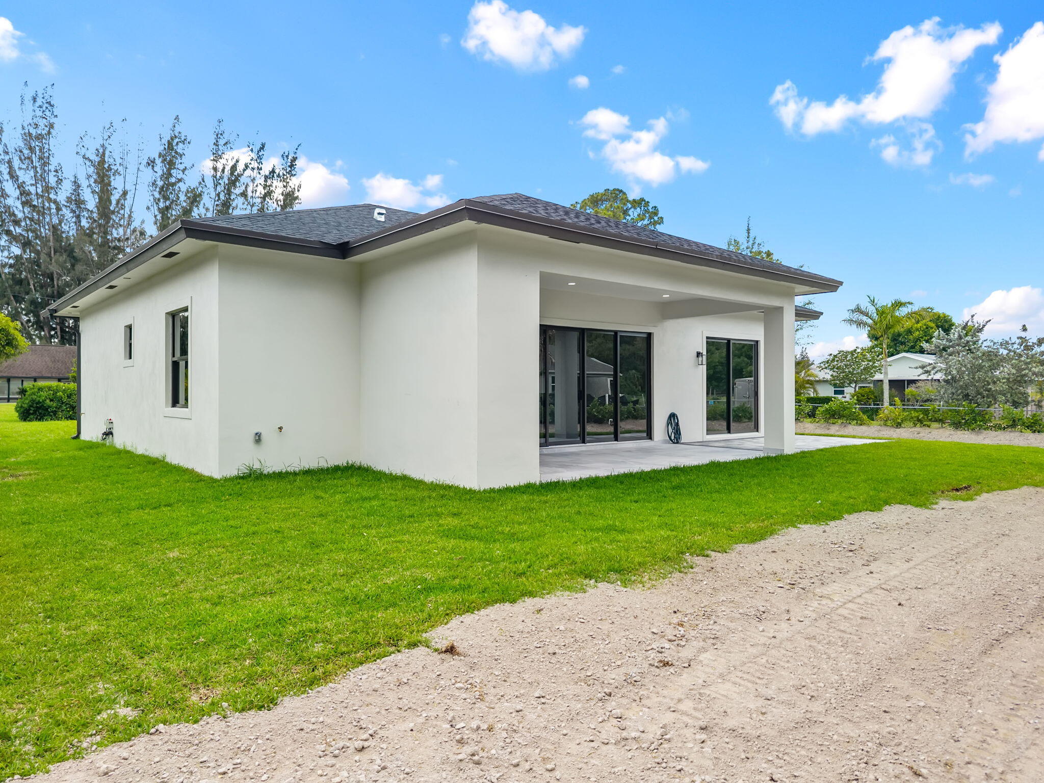 LOXAHATCHEE GROVES - Residential