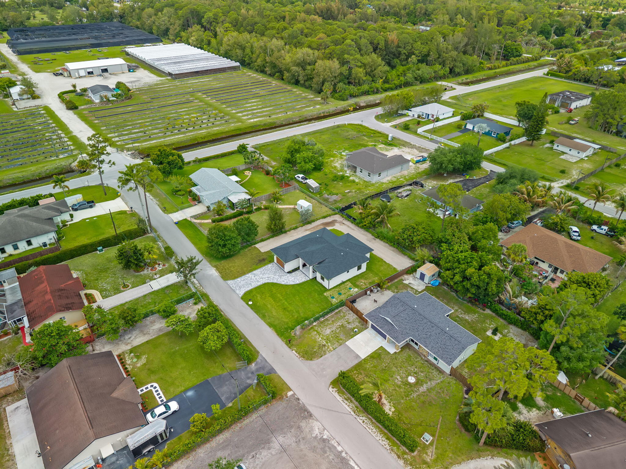 LOXAHATCHEE GROVES - Residential