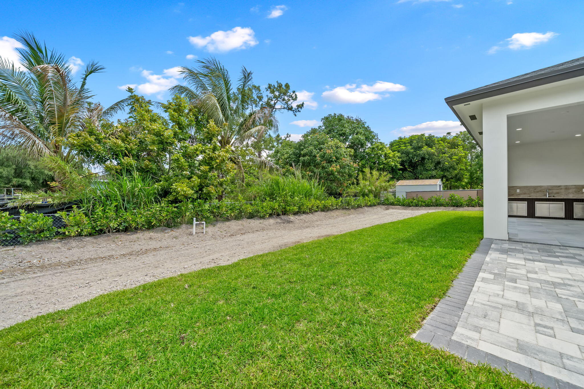 LOXAHATCHEE GROVES - Residential
