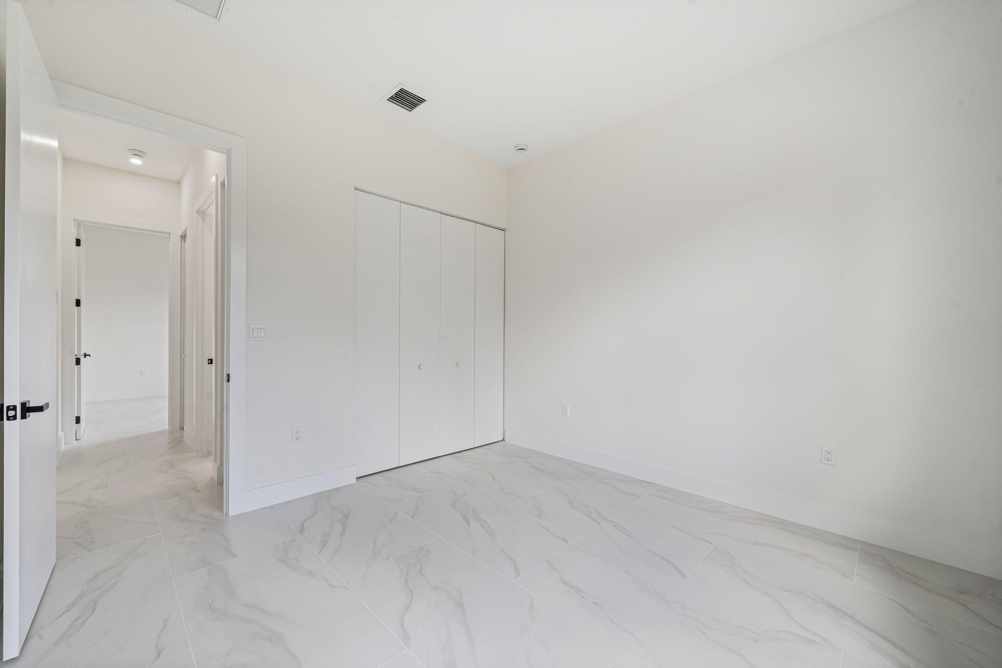 LOXAHATCHEE GROVES - Residential