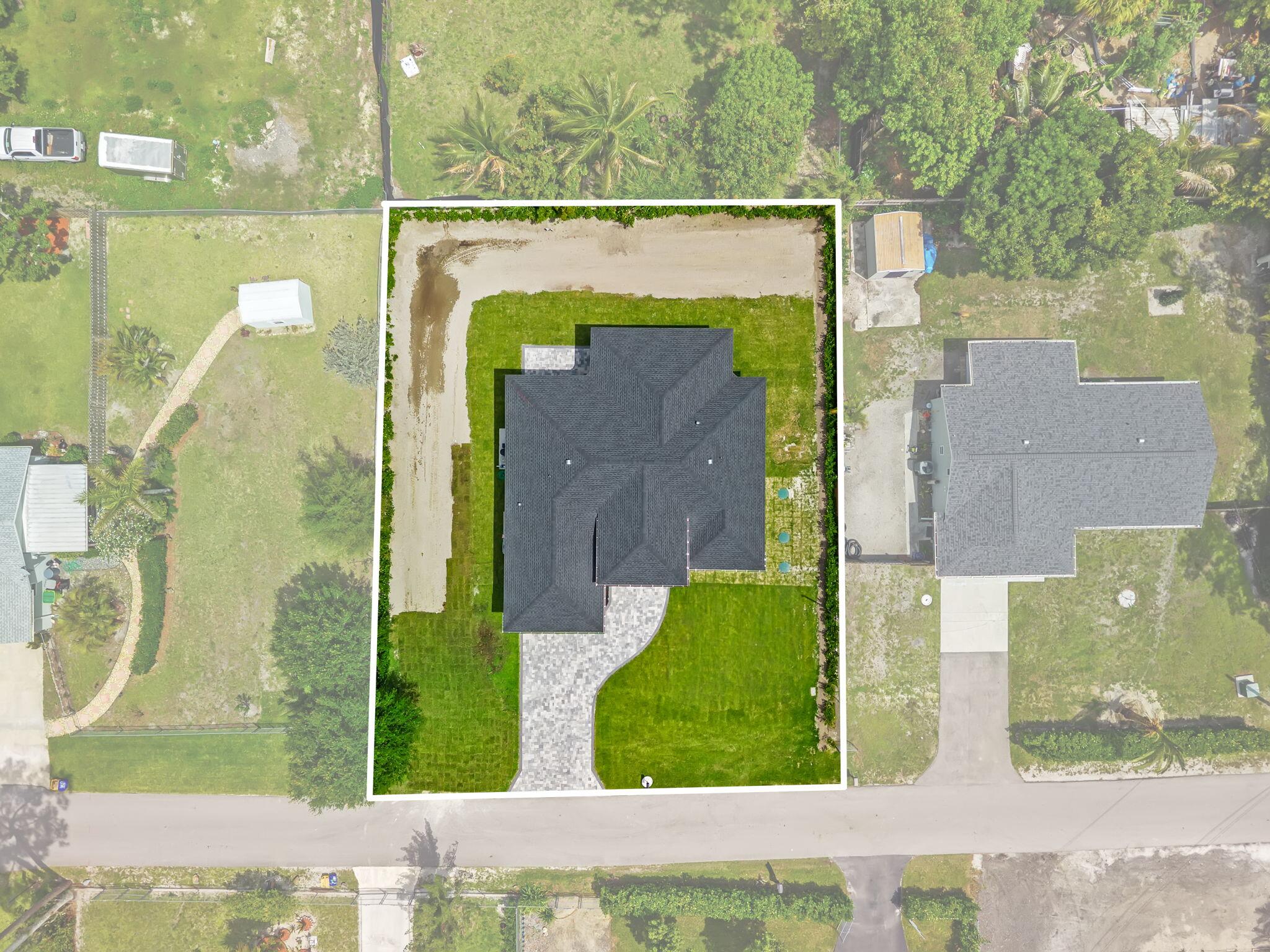 LOXAHATCHEE GROVES - Residential
