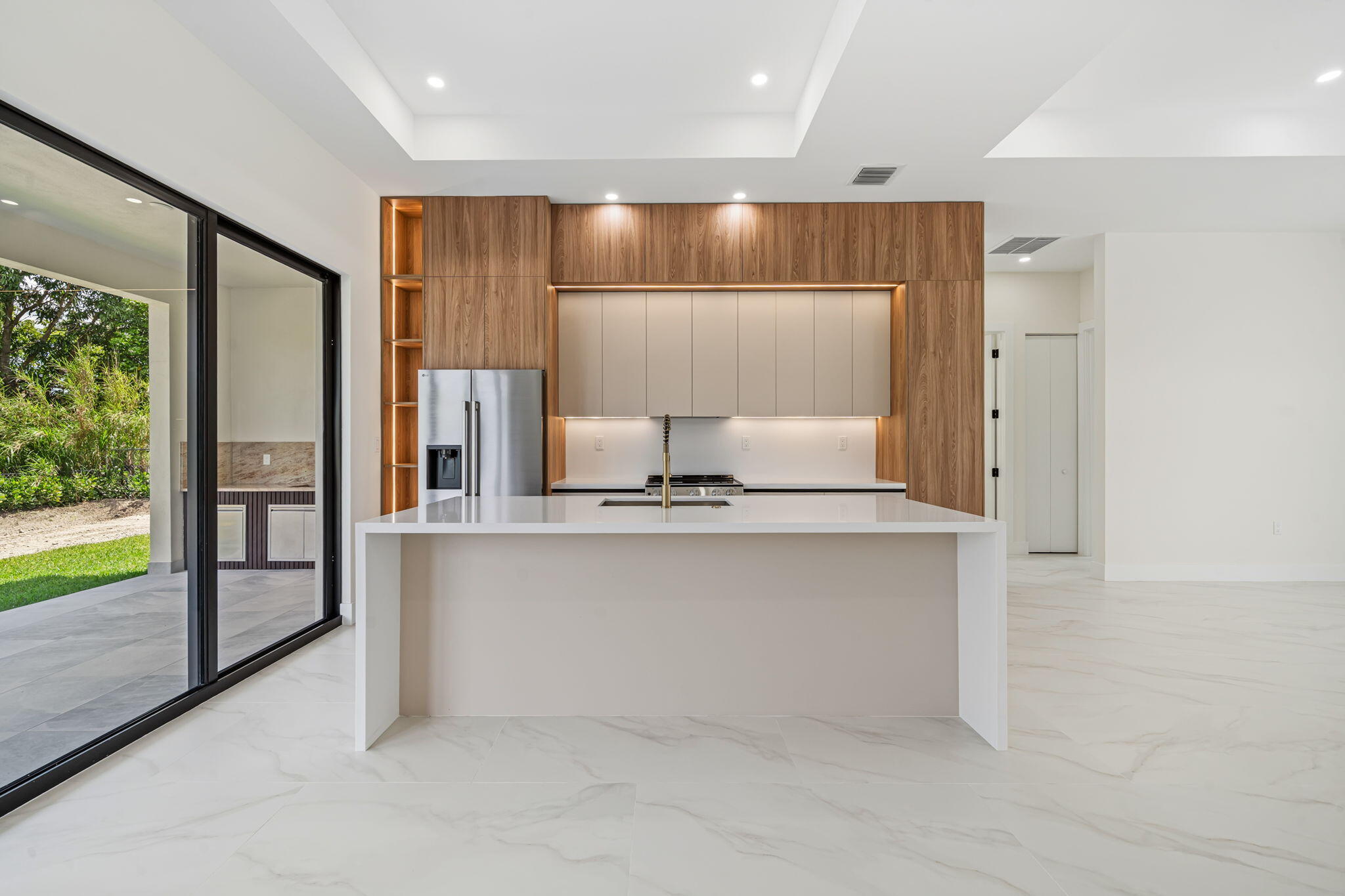 LOXAHATCHEE GROVES - Residential