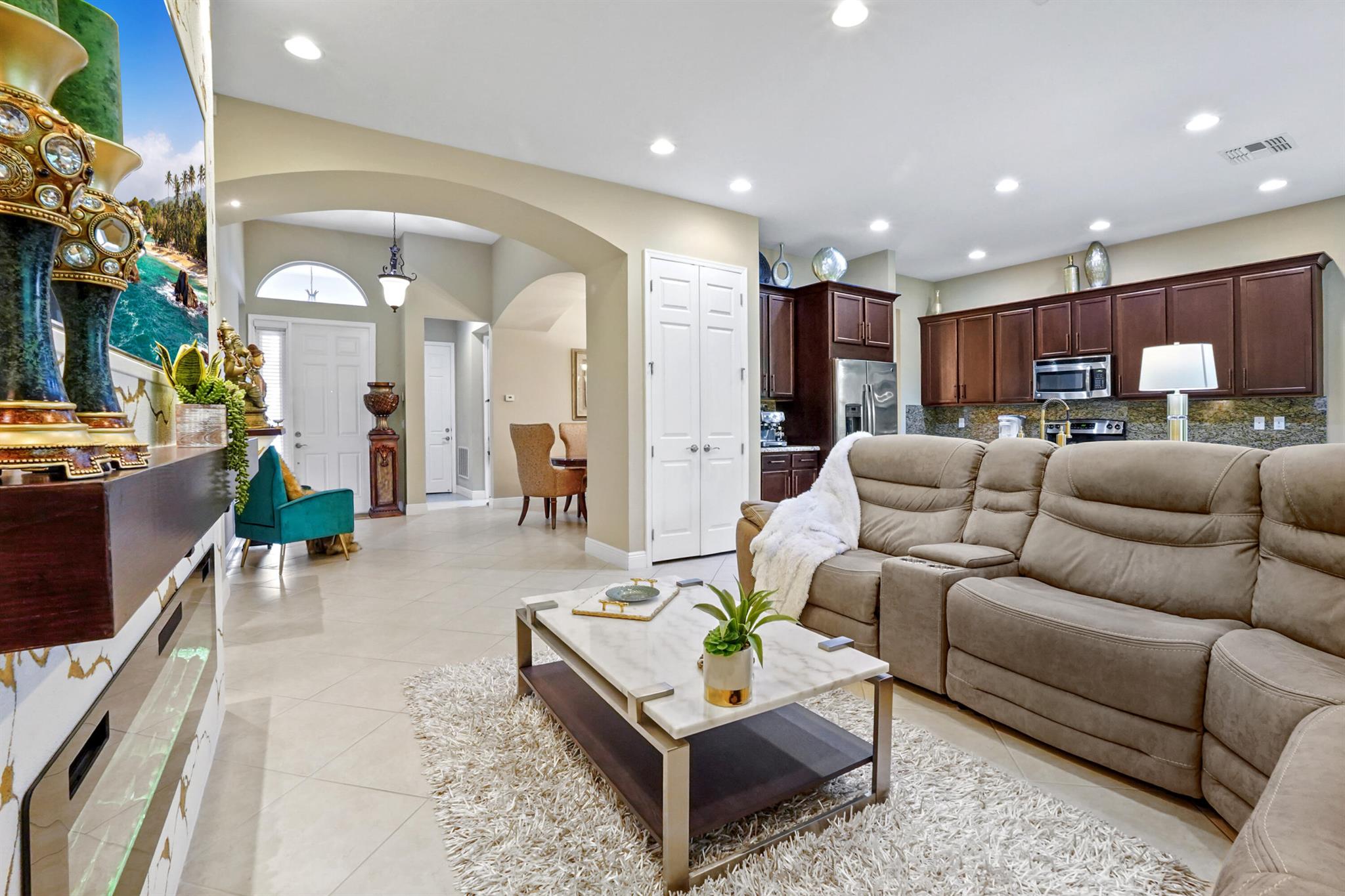 PORTOSOL - Residential