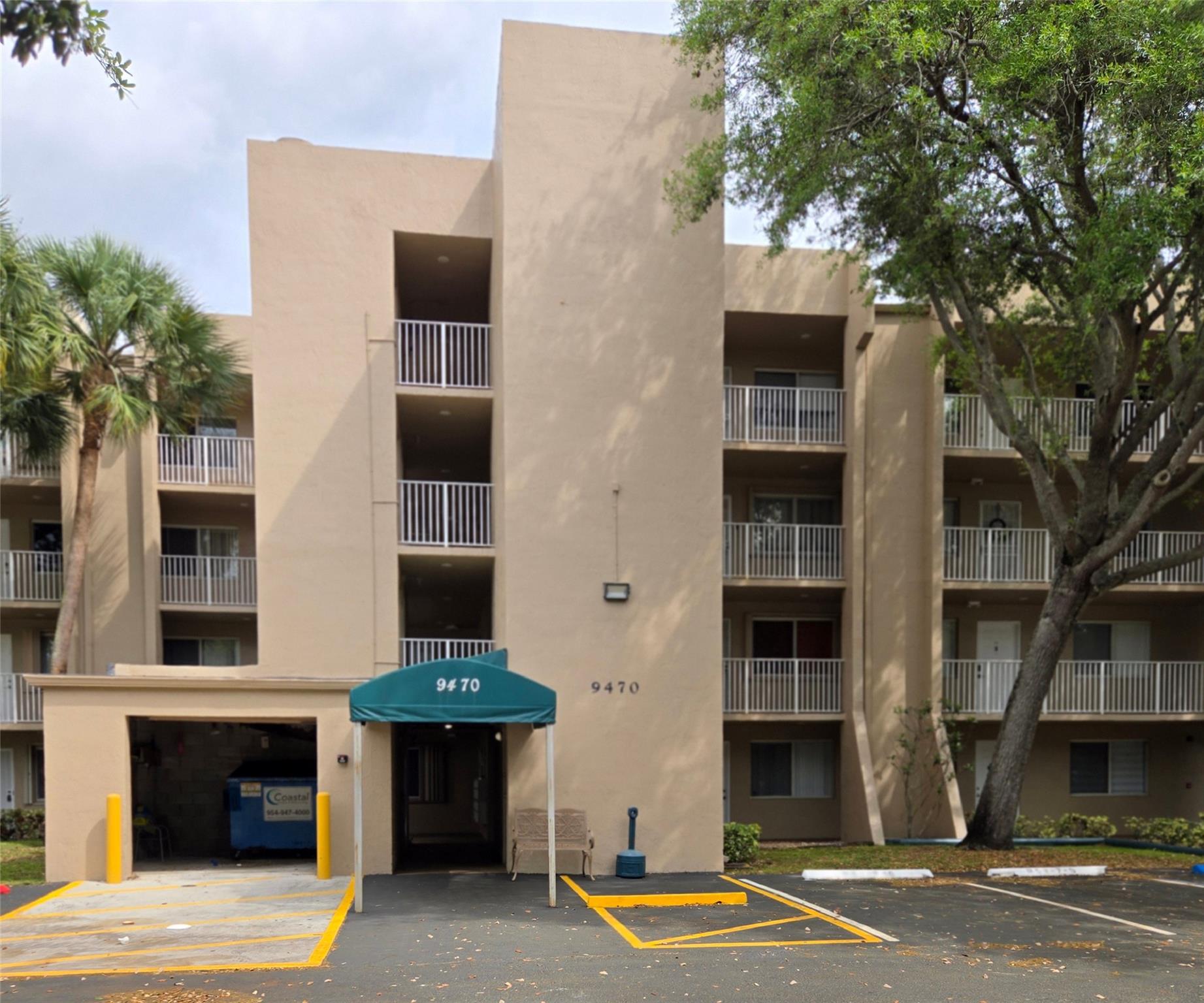 PRICE REDUCED FOR QUICK SALE .
VERY SPACIOUS OWNER OCCUPIED 2 BED 2 BATH. BOTH BEDROOMS ARE WITH FULL BATHROOM. MASTER BEDROOM HAS A LARGE WALK IN CLOSET. LOTS OF STORAGE SPACE/ CLOSETS. WASHER AND DRYER IN THE UNIT. UNIT HAS A SCREENED PATIO OVERLOOKING THE GOLF COURT.
ALL WINDOWS AND BALCONY DOOR HAS ACCORDION SHUTTERS.
THE COMMUNITY IS PACKED W/AMENETIES INCLUDING 2 RESTAURANTS, SPORTS BAR, 2 SPARKLING POOLS. ENJOY RESORT-STYLE LIVING WITH AMENITIES POOL, GYM, SAUNA, BBQ AREA, TENNIS COURT, BASKETBALL COURT, KIDS PLAY AREA, SCENIC WALKING TRAILS. CLOSE TO HIGHWAYS, TOP-RATED SCHOOLS, SHOPPING MALLS, DINING, AND AIRPORTS. NO LEASING FOR 2 YEARS. AVAILABLE FROM June 15TH,2025
SPECIAL ASSESSMENT BALANCE WILL BE PAID OFF AT CLOSING.