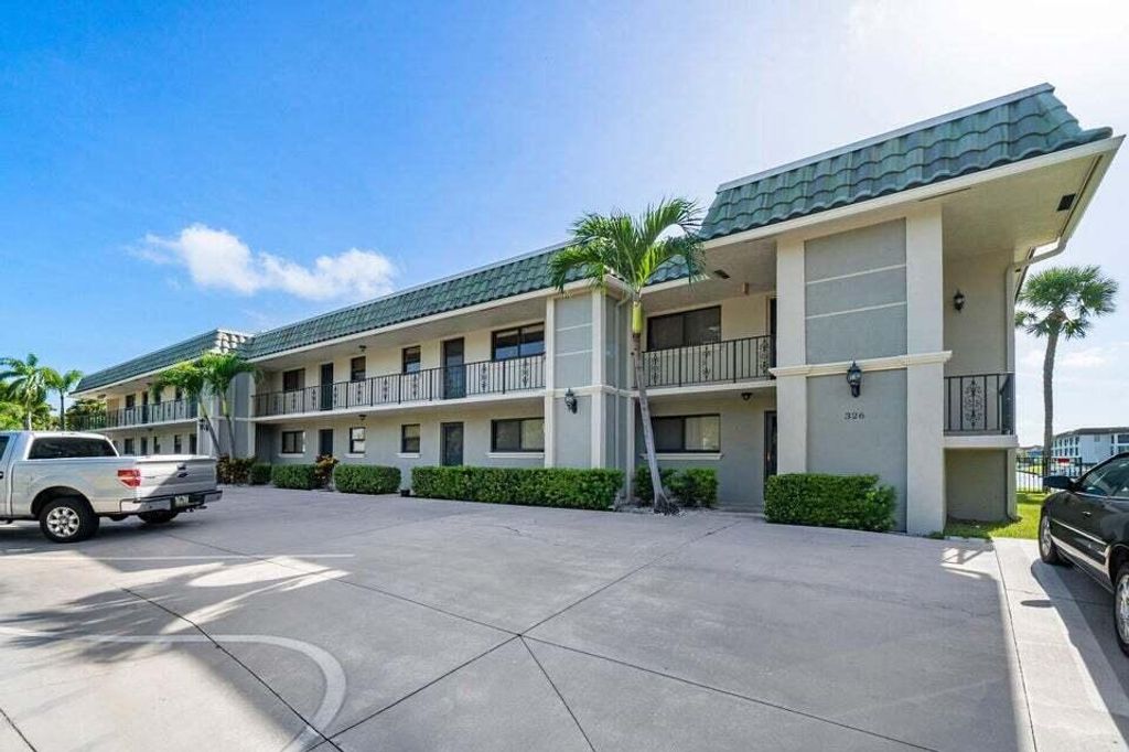 Photo of 714 Northlake Court #108, North Palm Beach, FL 33408 (MLS # R10883505)