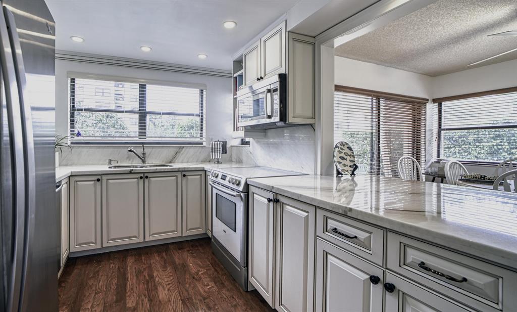 EVERGLADES OF NORTH PALM - Residential