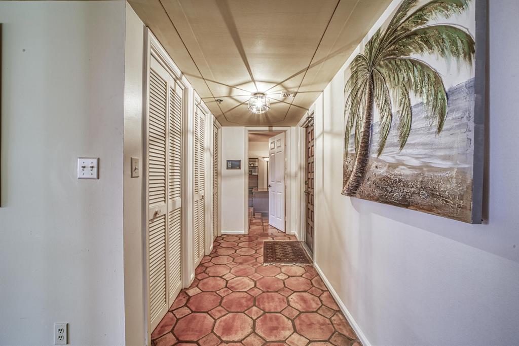 EVERGLADES OF NORTH PALM - Residential