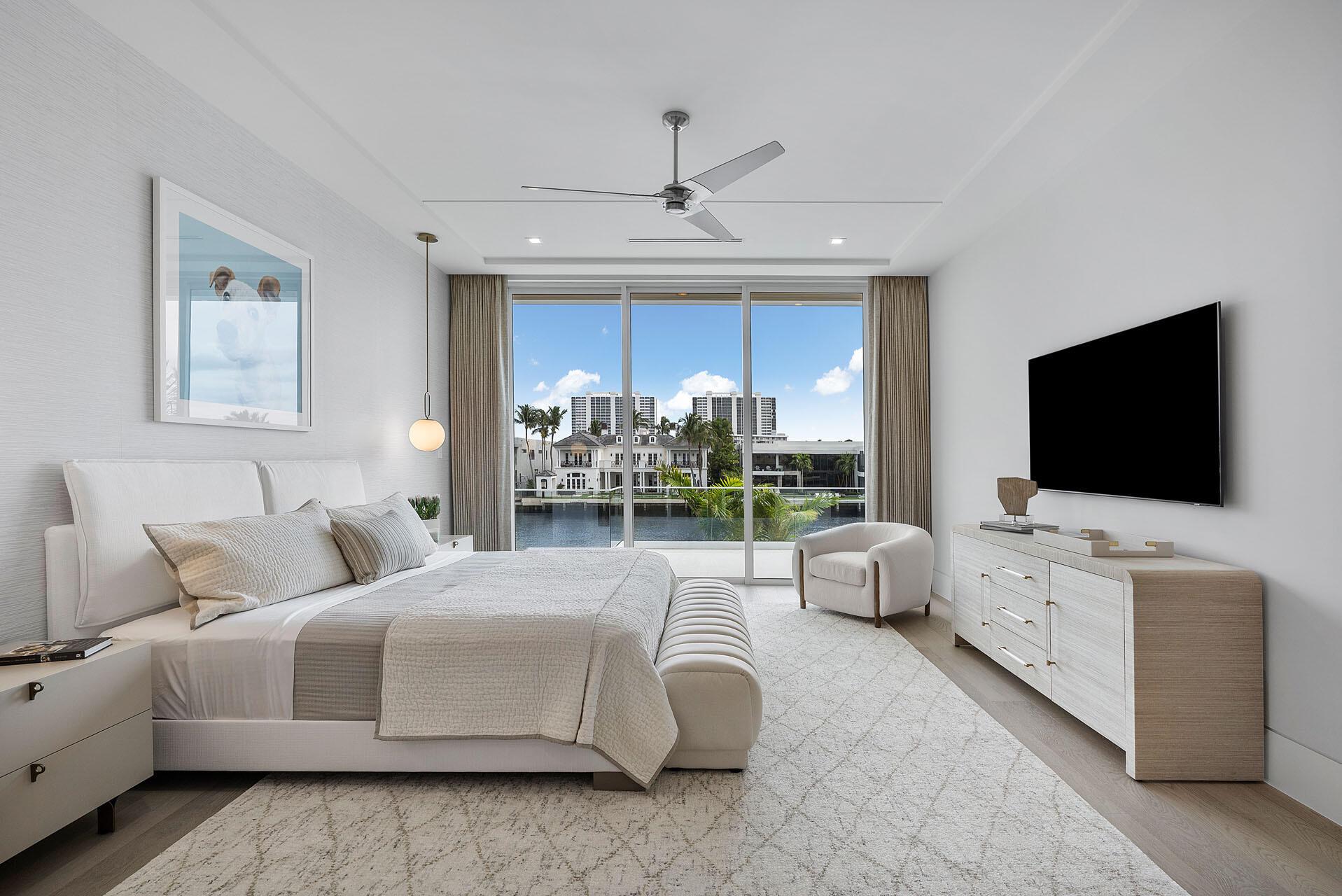 ROYAL PALM YACHT & COUNTR - Residential