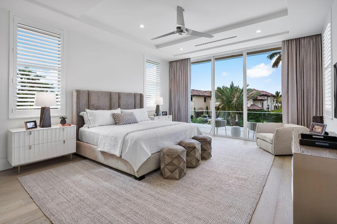 ROYAL PALM YACHT & COUNTRY CLUB - Residential