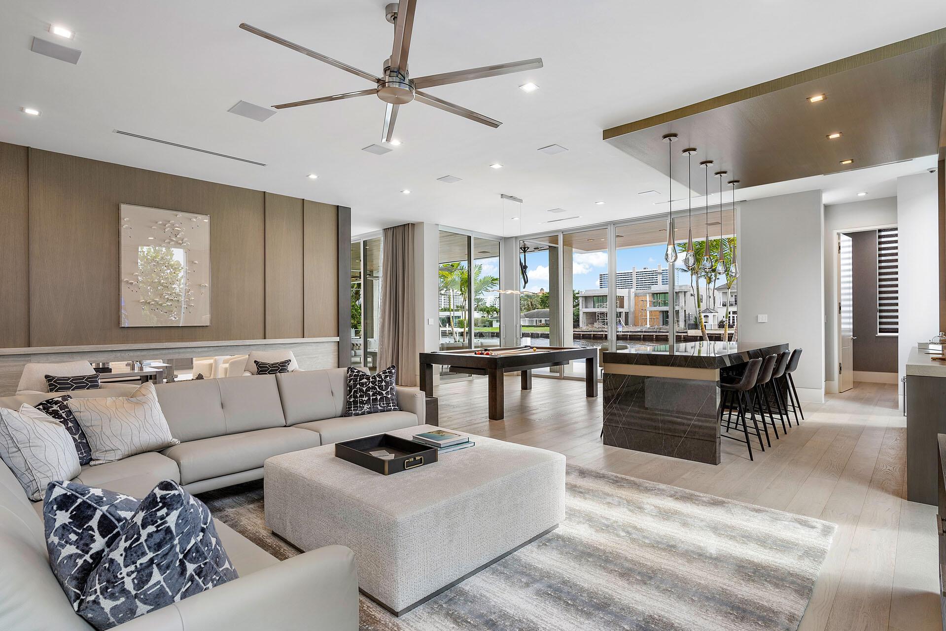 ROYAL PALM YACHT & COUNTR - Residential