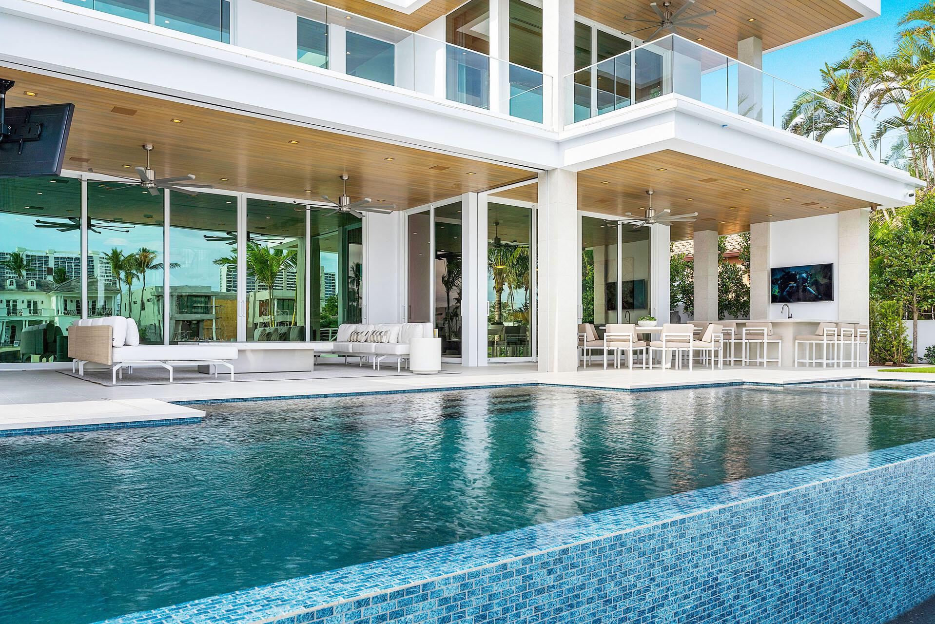 ROYAL PALM YACHT & COUNTR - Residential