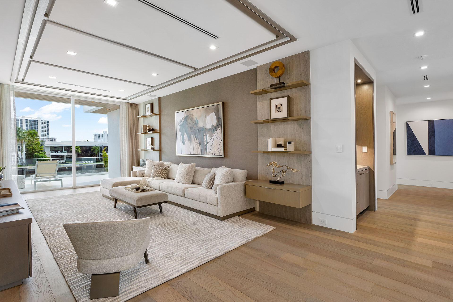 ROYAL PALM YACHT & COUNTR - Residential