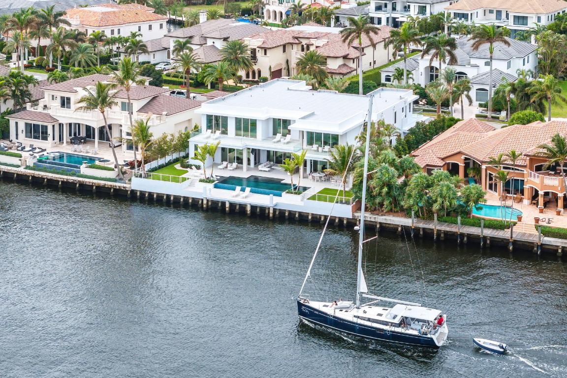 ROYAL PALM YACHT & COUNTRY CLUB - Residential