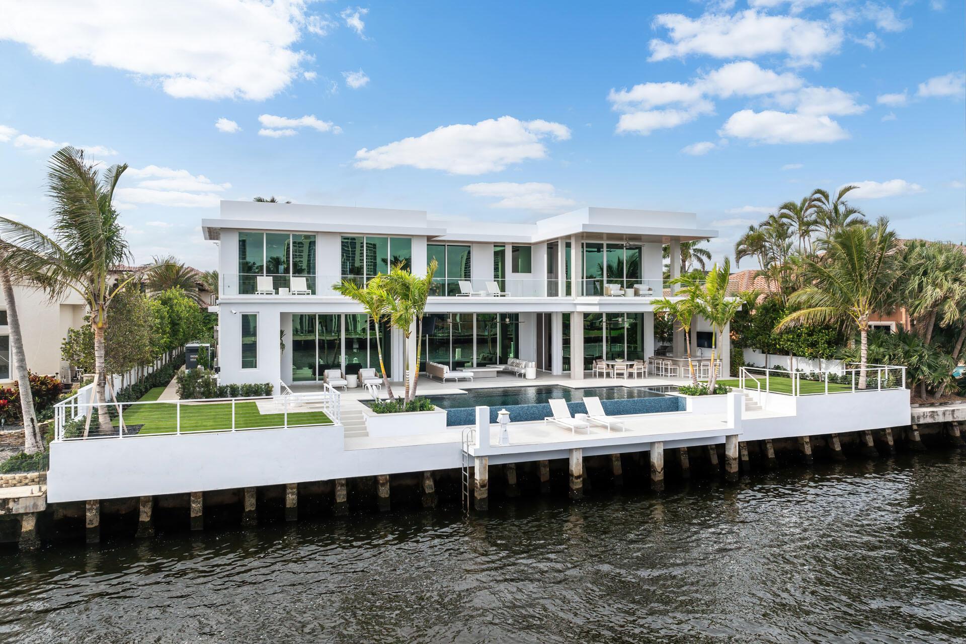 ROYAL PALM YACHT & COUNTR - Residential