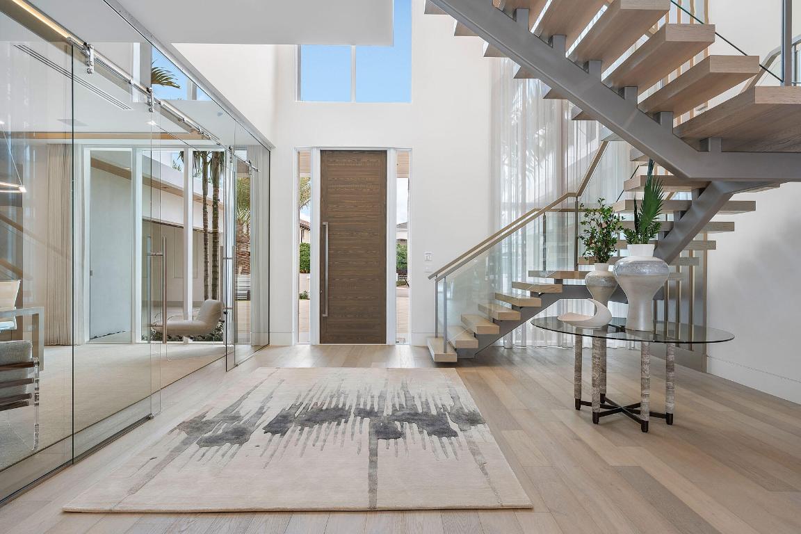 ROYAL PALM YACHT & COUNTRY CLUB - Residential