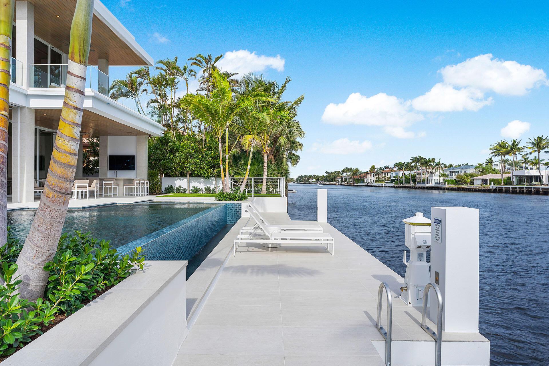 ROYAL PALM YACHT & COUNTR - Residential