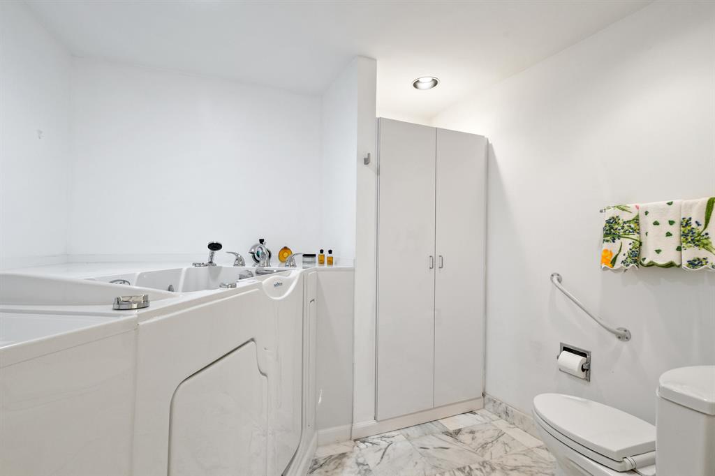 Number One North Ocean Co - Residential