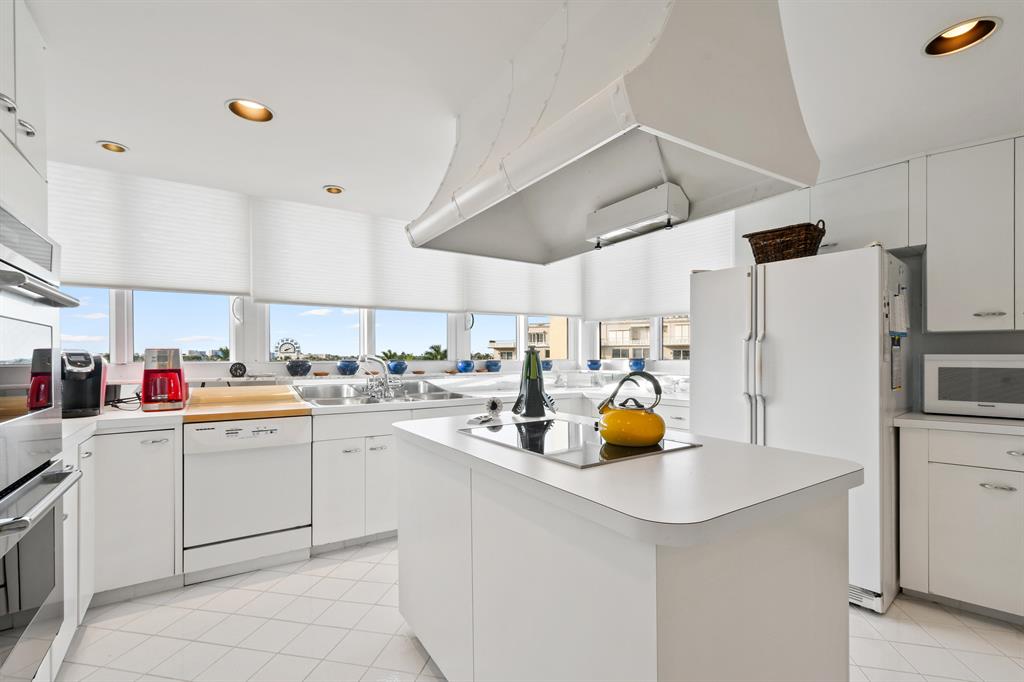 Number One North Ocean Co - Residential