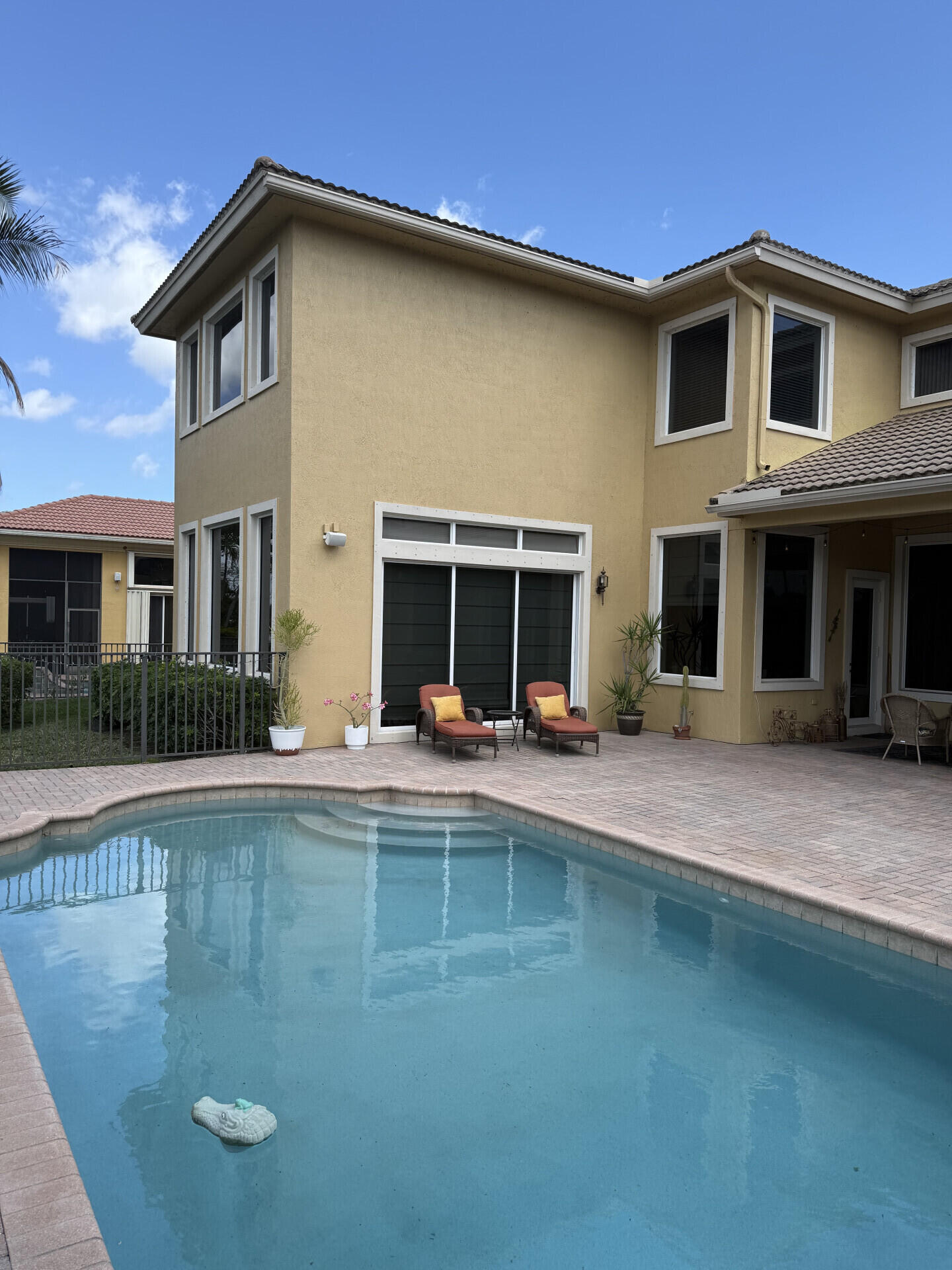 HERON BAY EAST - Residential