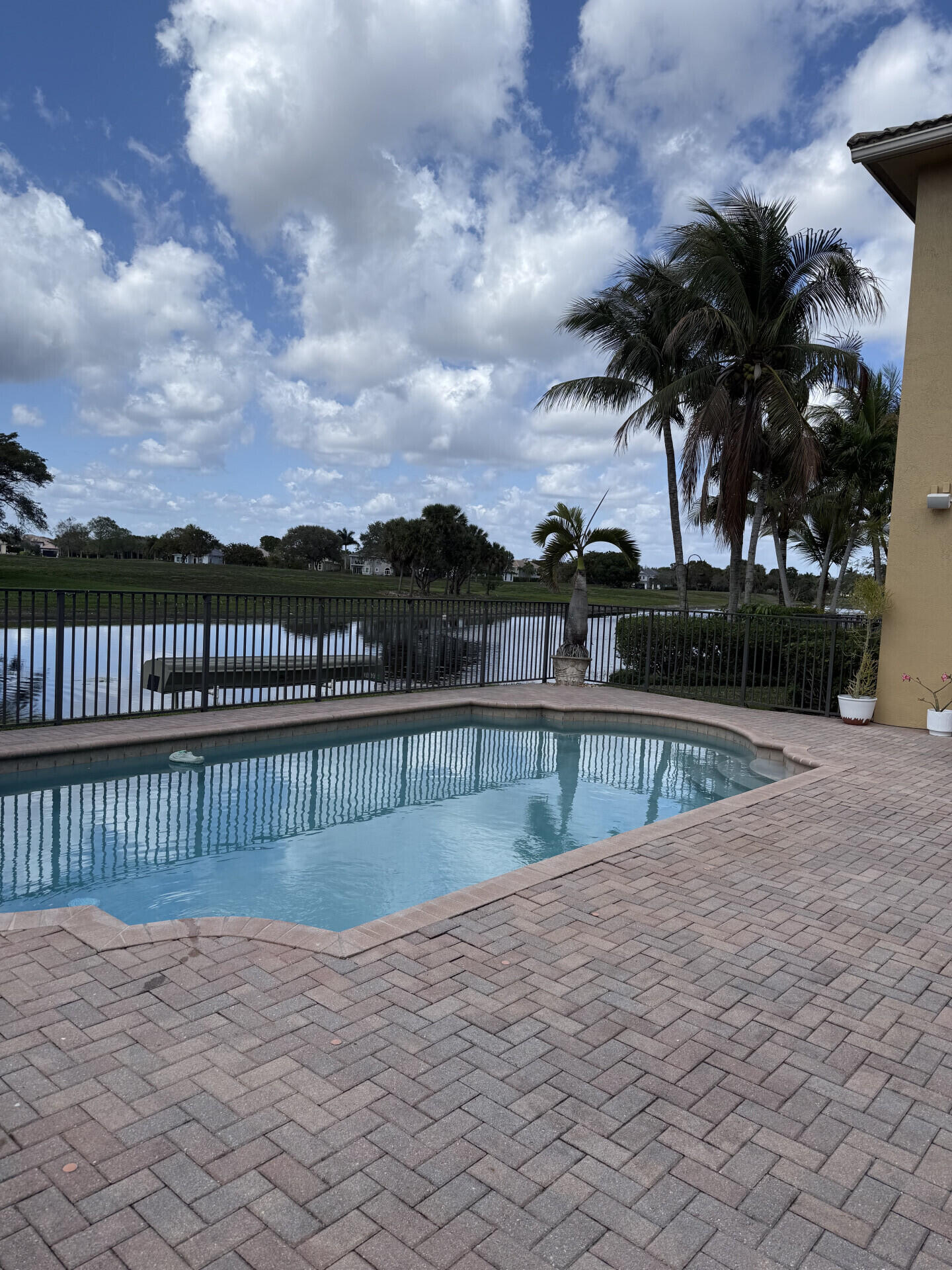 HERON BAY EAST - Residential