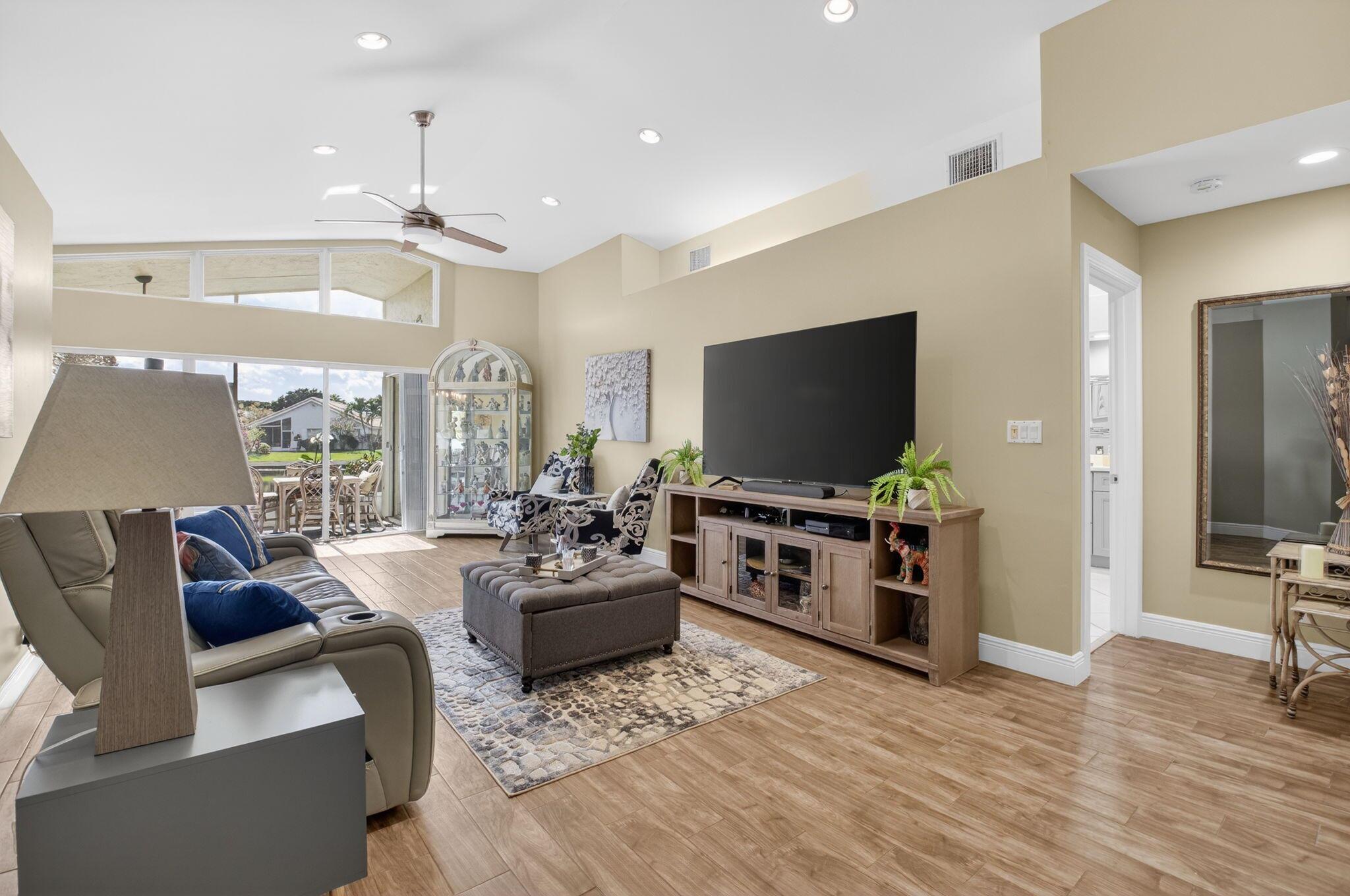 SAWGRASS LAKES HOMES; Lak - Residential