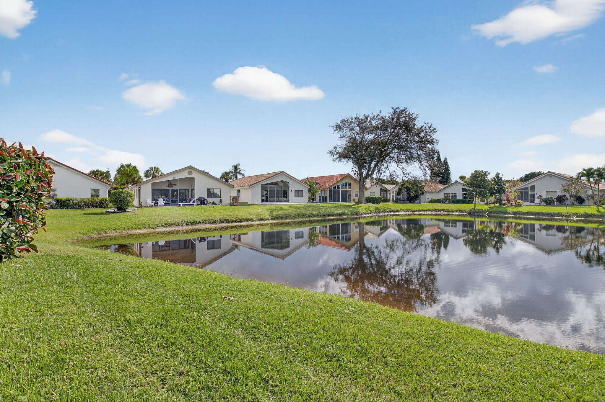 SAWGRASS LAKES HOMES; Lak - Residential