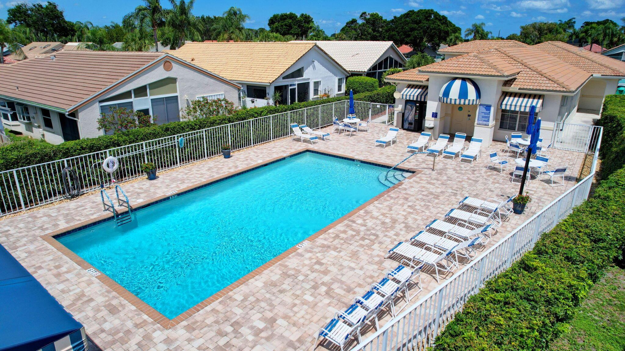 SAWGRASS LAKES HOMES; Lak - Residential