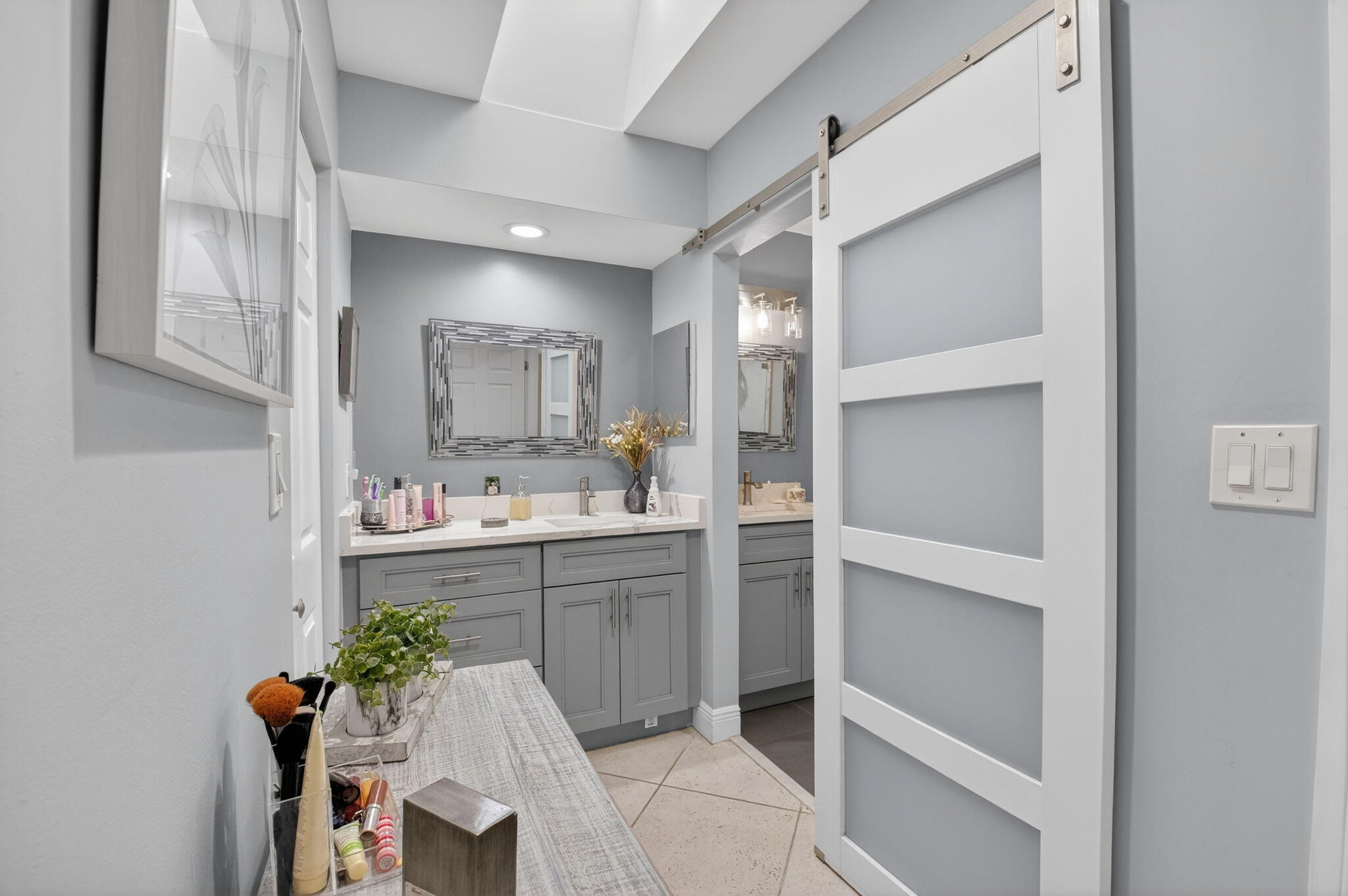 SAWGRASS LAKES HOMES; Lak - Residential