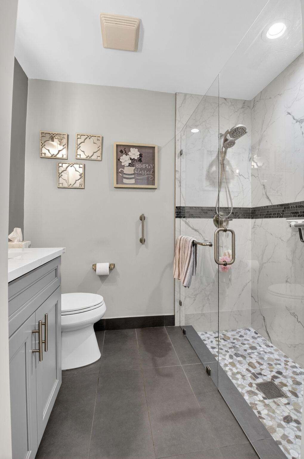 SAWGRASS LAKES HOMES; Lak - Residential