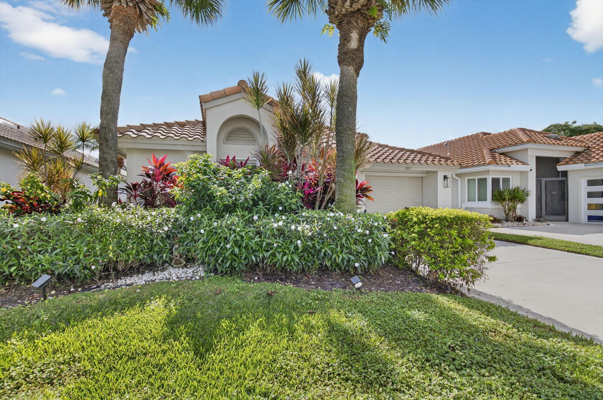 SAWGRASS LAKES HOMES; Lak - Residential