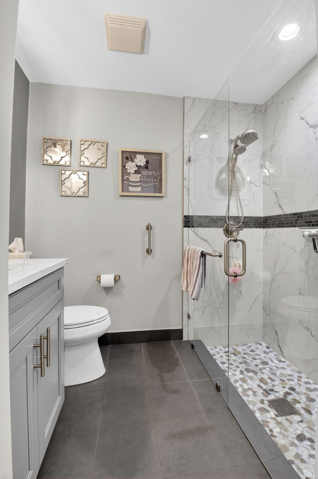 SAWGRASS LAKES HOMES; Lak - Residential