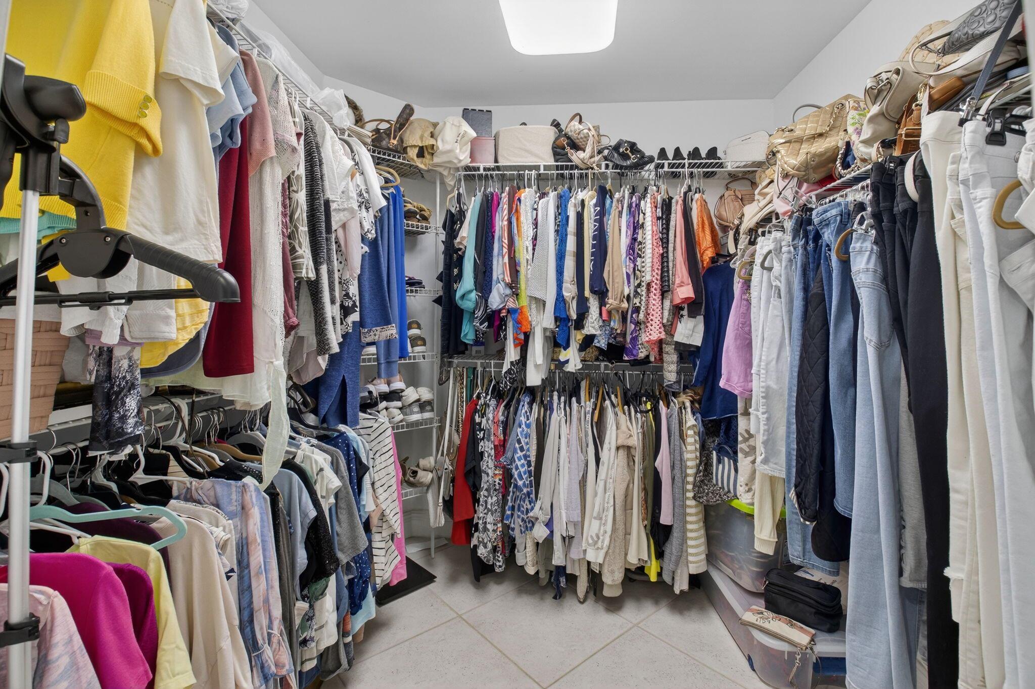 SAWGRASS LAKES HOMES; Lak - Residential