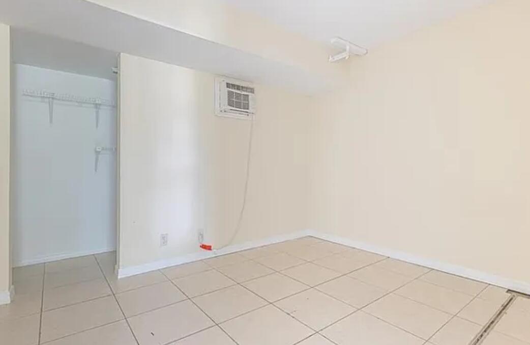 PORT ST LUCIE SECTION 3 - Residential