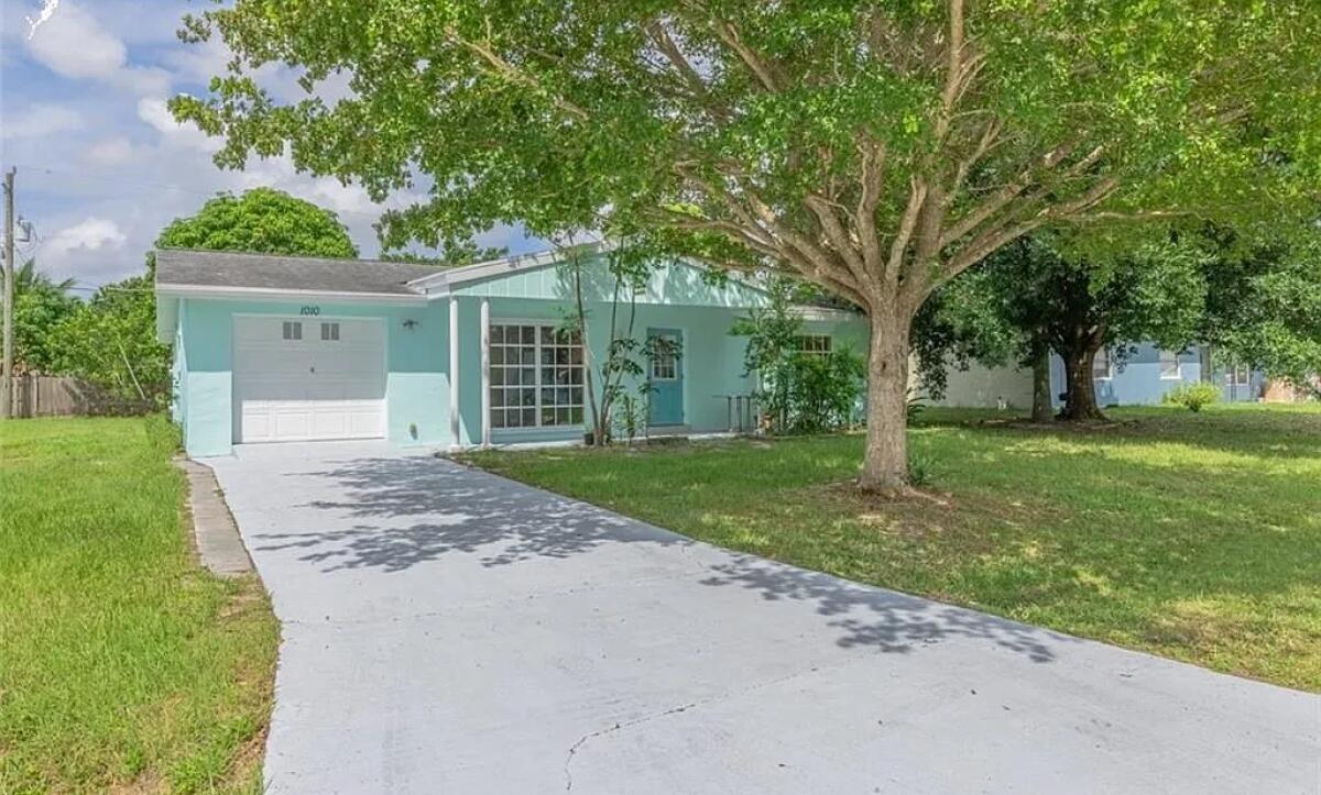 PORT ST LUCIE SECTION 3 - Residential