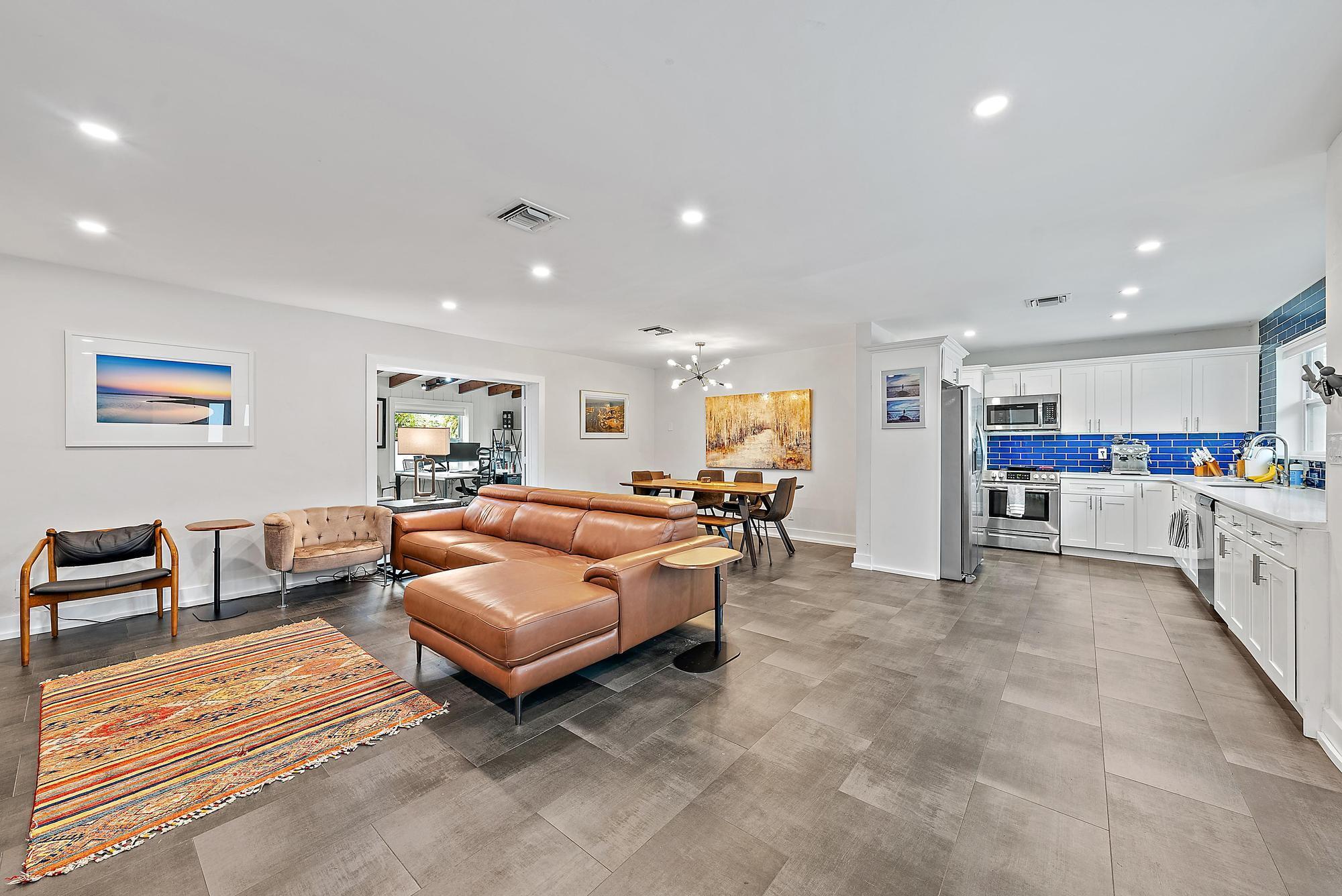 KELSEY CITY - Residential