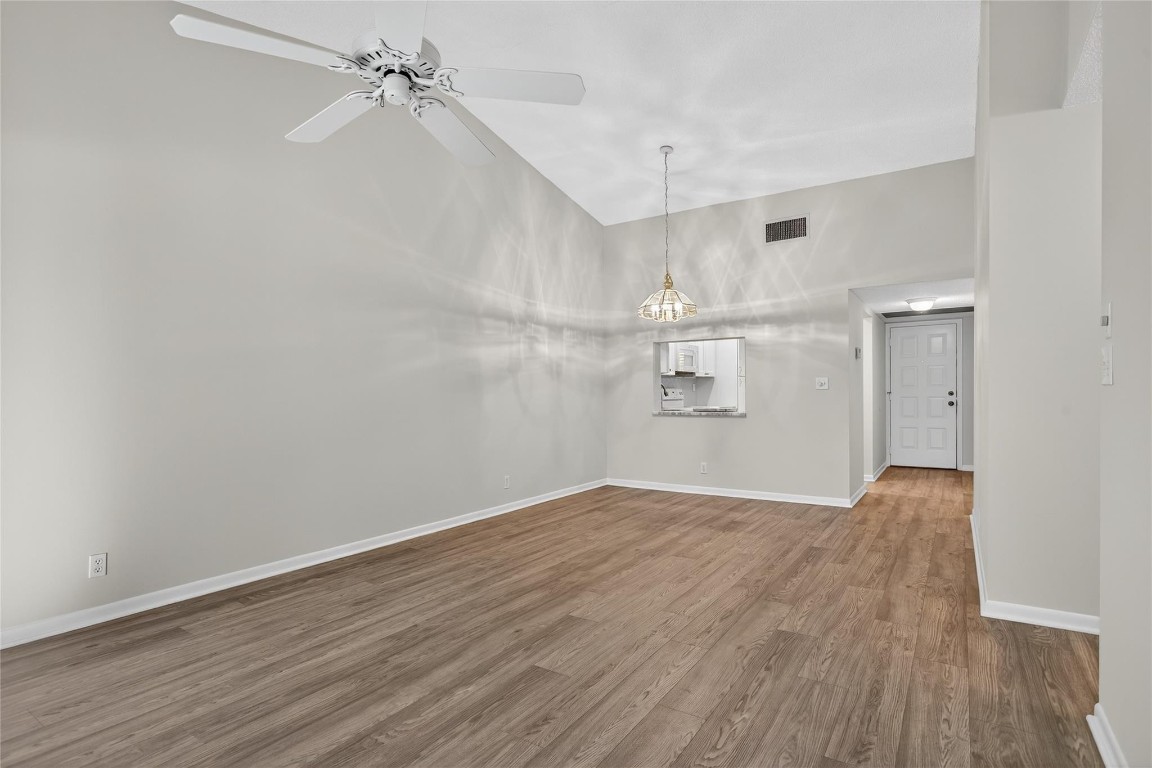 POND APPLE PLACE IV - Residential