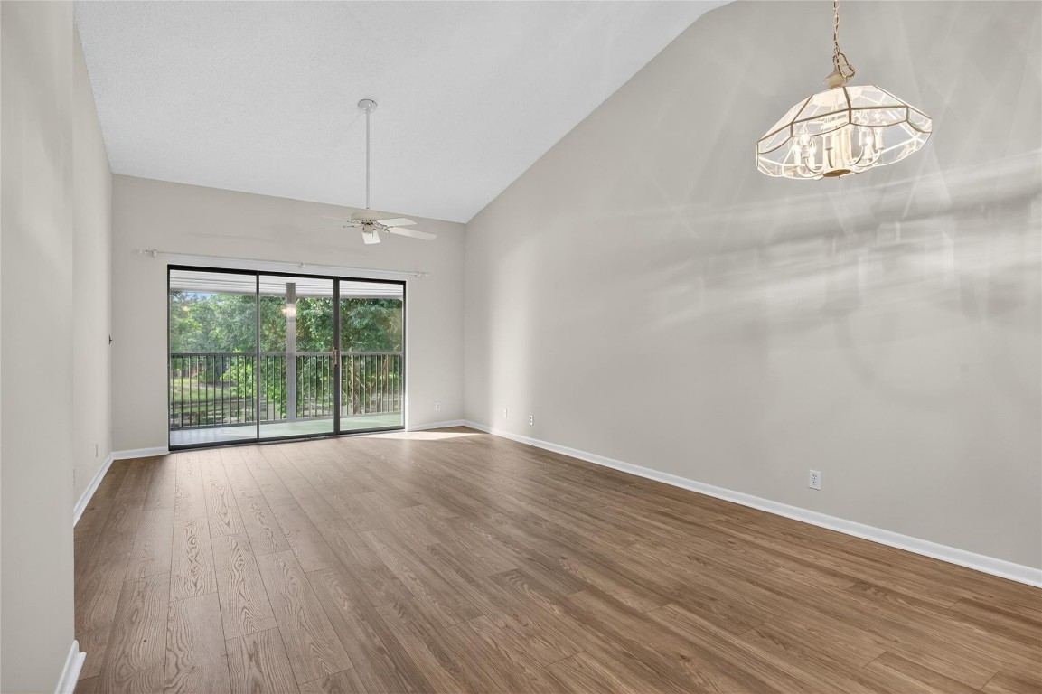 POND APPLE PLACE IV - Residential