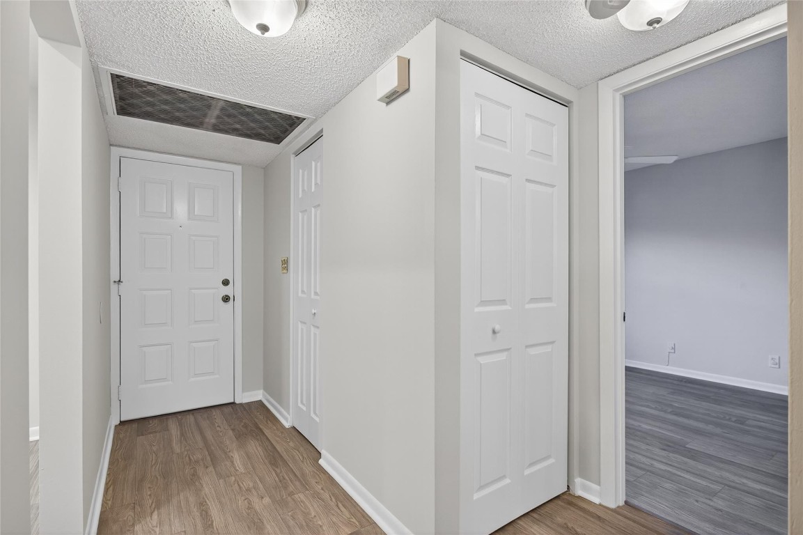 POND APPLE PLACE IV - Residential