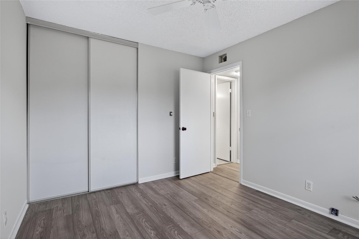 POND APPLE PLACE IV - Residential