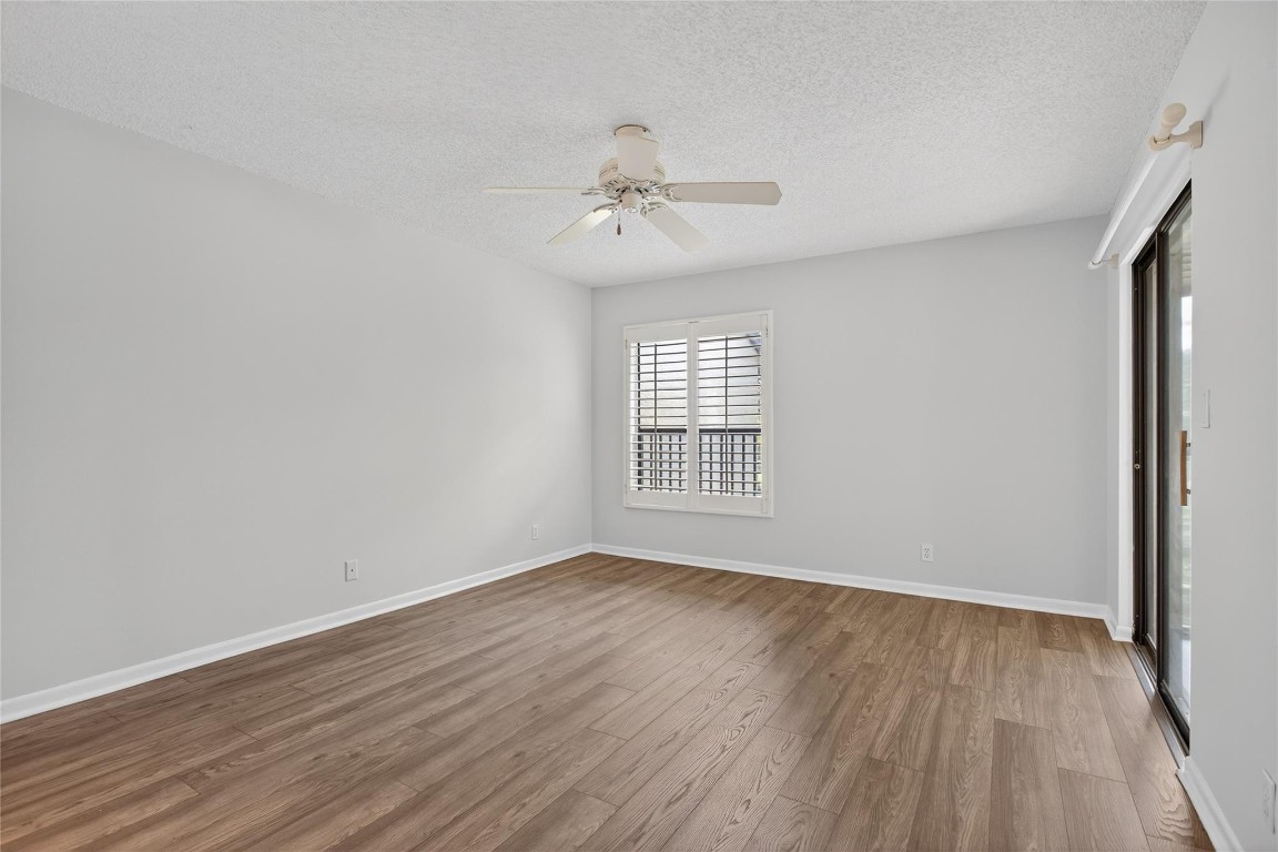 POND APPLE PLACE IV - Residential