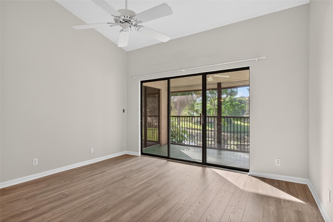 POND APPLE PLACE IV - Residential